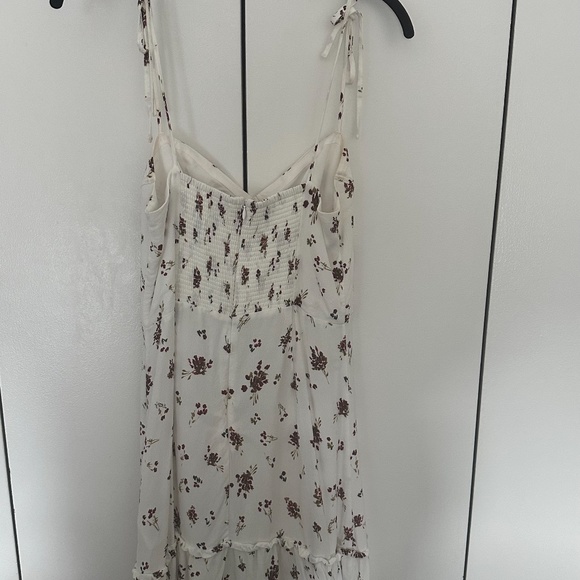 ARITZIA Sunday Best Maxwell Floral Mini Dress - Picture 7 of 7